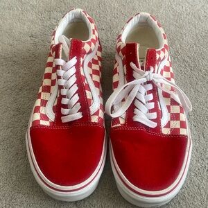Vans Mens checkered sneaker, red and white, size 9, good condition